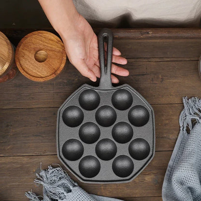 12 Hole Takoyaki Pan Wooden Handle Octopus Balls Fry Pan Cast Iron Mold Household Non-Stick Frying Pan Cookware Cooking Tool